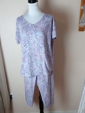 Enjoy Night Women's Pajama Set - Short Sleeve Top & Capri Pants